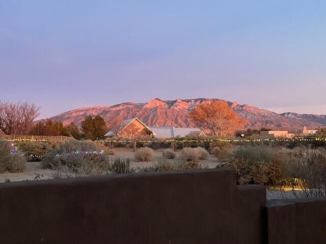 117 Doolittle Road, Corrales, NM 87048