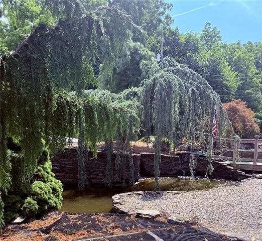 1988 Herbert Avenue, Hellertown Boro, PA 18055