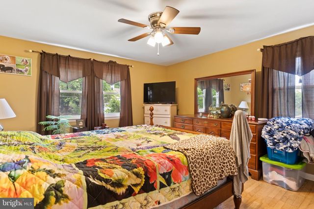 109 YELLOW BREECHES DR, Camp Hill, PA 17011