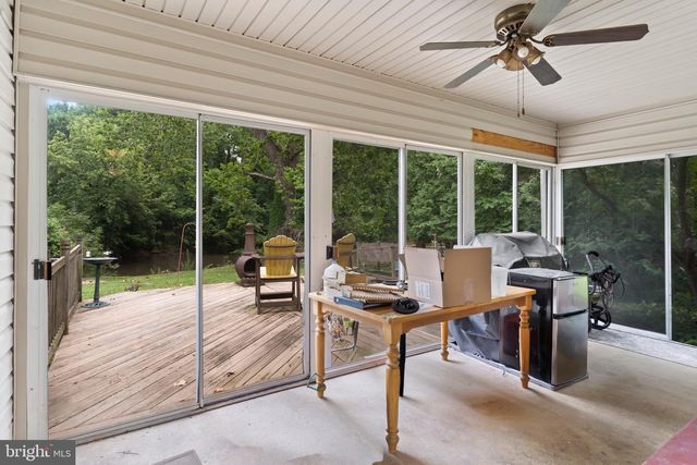 109 YELLOW BREECHES DR, Camp Hill, PA 17011