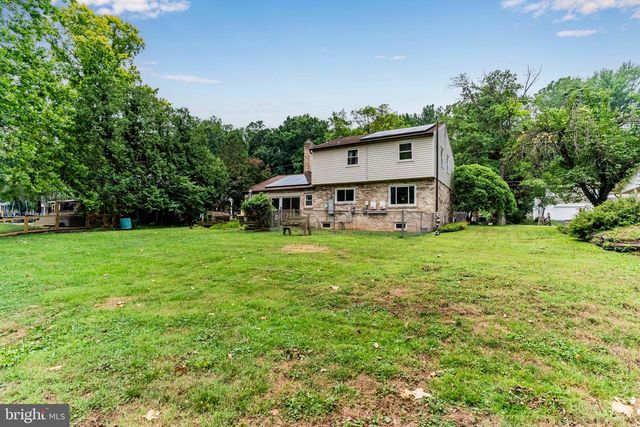 109 YELLOW BREECHES DR, Camp Hill, PA 17011