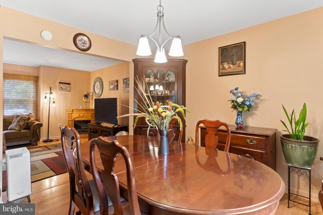 109 YELLOW BREECHES DR, Camp Hill, PA 17011