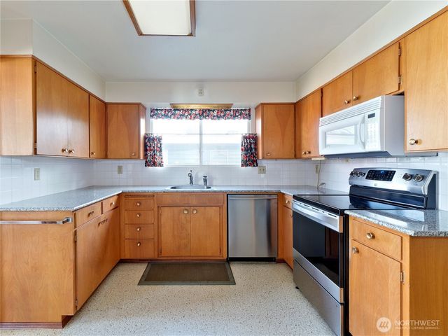 5538 S Norfolk Street, Seattle, WA 98118