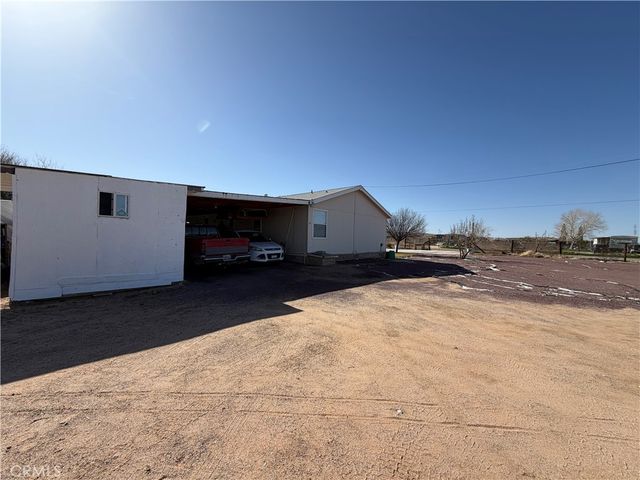 36633 Hidden River, Hinkley, CA 92347