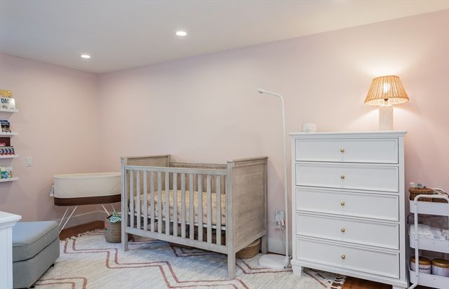 5 Crest Drive, Lakeville, MA 02347