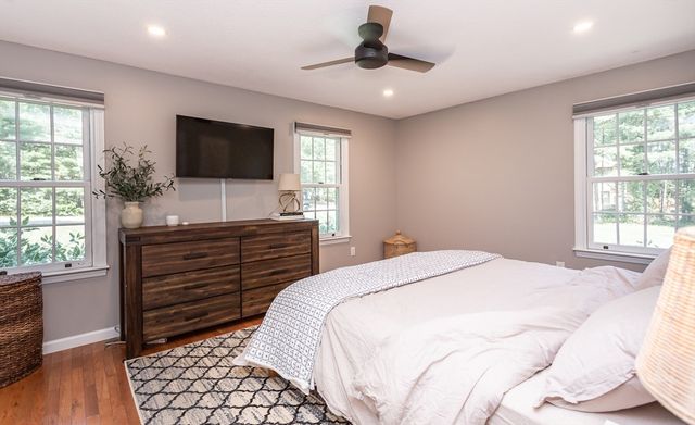 5 Crest Drive, Lakeville, MA 02347