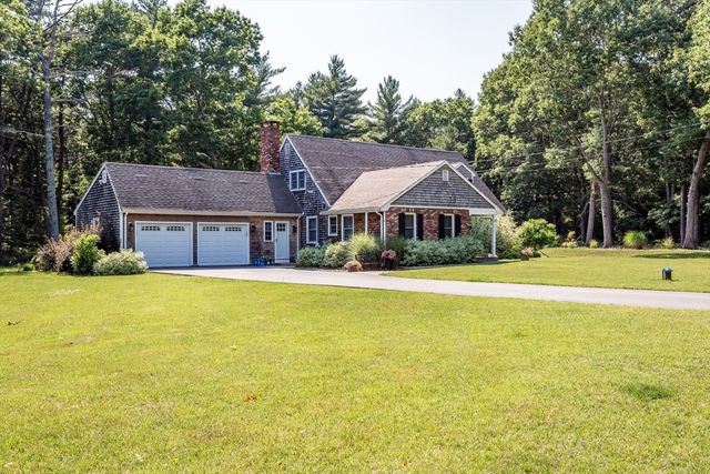 5 Crest Drive, Lakeville, MA 02347