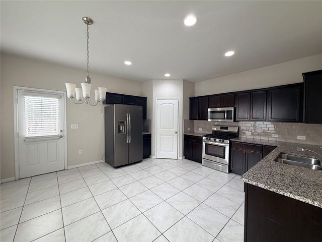 10404 Hatton LN, Austin, TX 78754