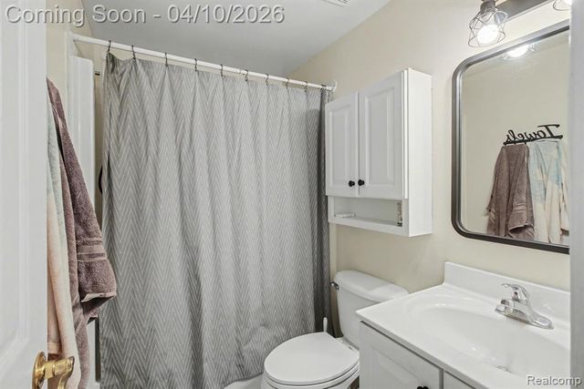 616 Rickett Road 118, Brighton, MI 48116