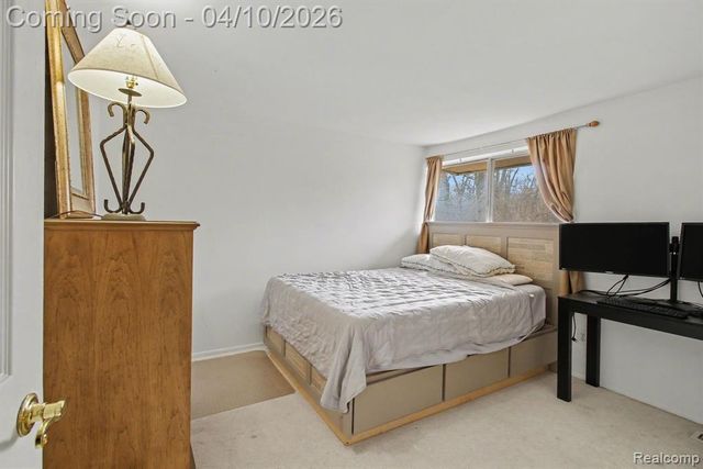 616 Rickett Road 118, Brighton, MI 48116