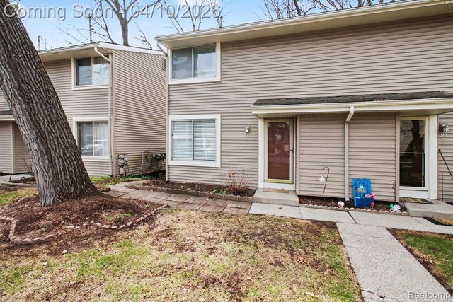 616 Rickett Road 118, Brighton, MI 48116
