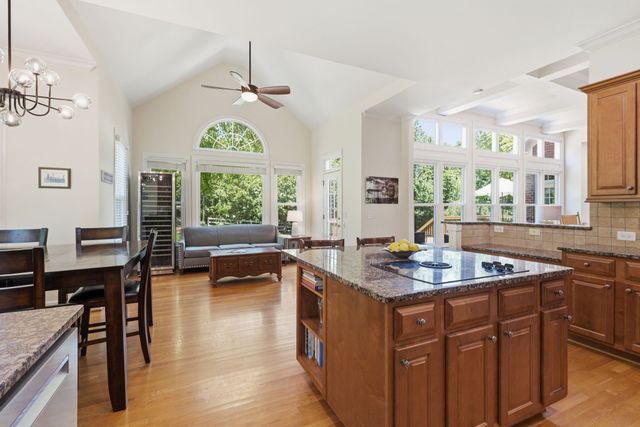 9236 Prestmoor Pl, Brentwood, TN 37027