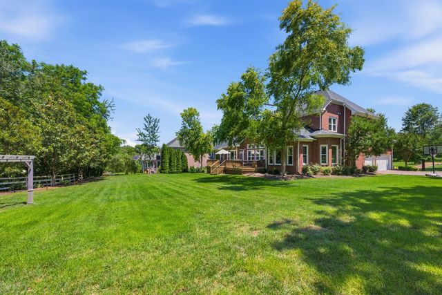 9236 Prestmoor Pl, Brentwood, TN 37027