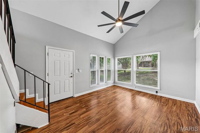 1031 Tavistock Circle, St Louis, MO 63129