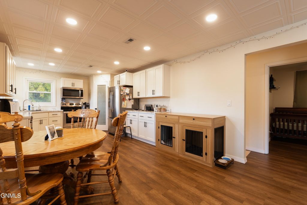 520 S 10th Street, Bismarck, ND 58504 photo 4