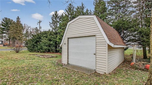 1210 14th Avenue, Baldwin, WI 54002