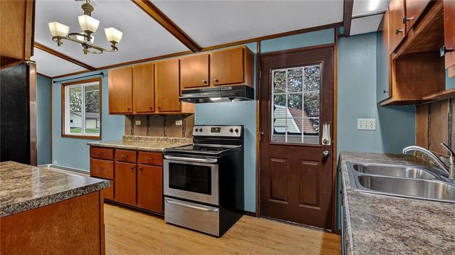 1210 14th Avenue, Baldwin, WI 54002