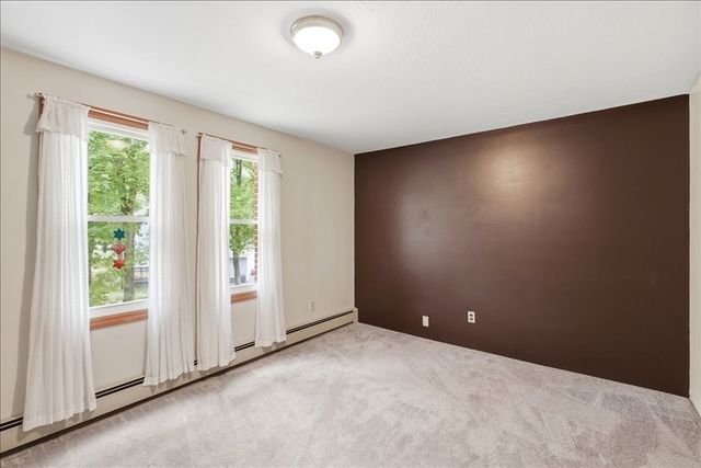 15 Walnut St, West Bridgewater, MA 02379