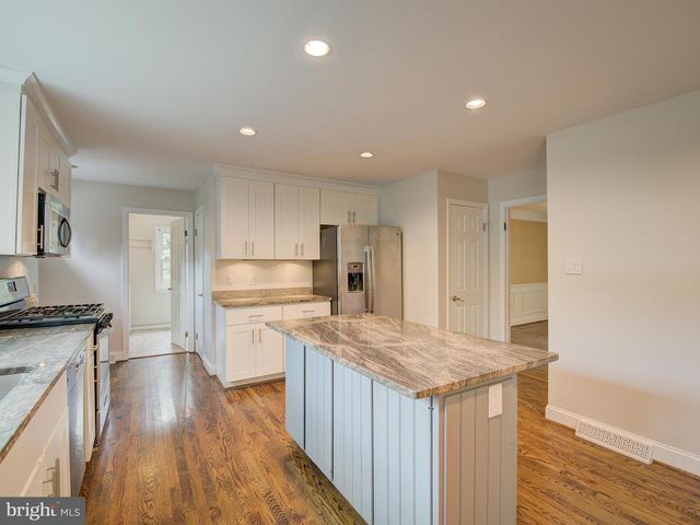 7323 WESTERLY LN, Mclean, VA 22101