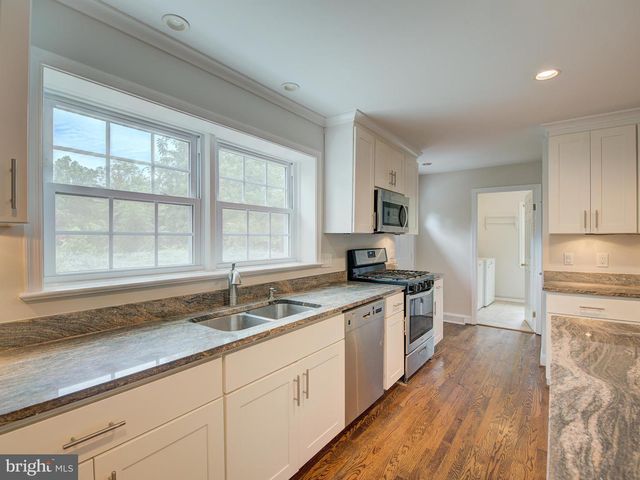 7323 WESTERLY LN, Mclean, VA 22101