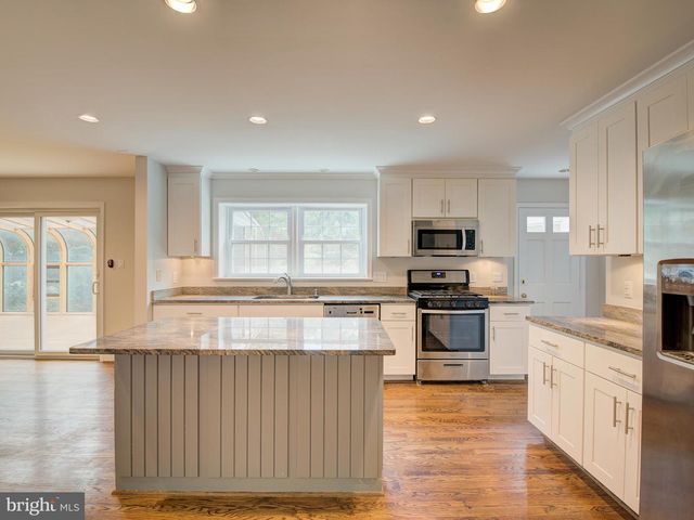 7323 WESTERLY LN, Mclean, VA 22101