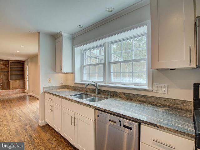 7323 WESTERLY LN, Mclean, VA 22101