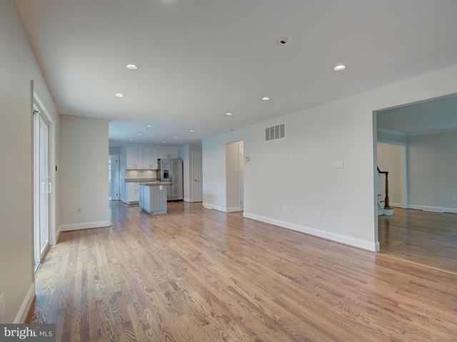7323 WESTERLY LN, Mclean, VA 22101