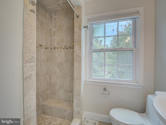 7323 WESTERLY LN, Mclean, VA 22101