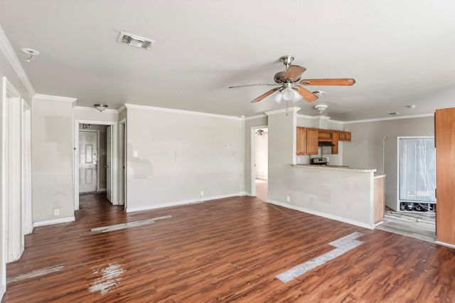 7446 Weyburn Street, Houston, TX 77028