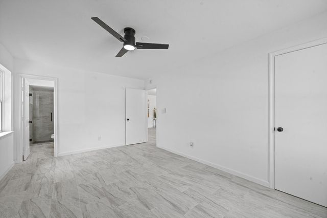 15415 W Hampton Circle, Houston, TX 77071