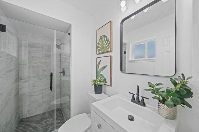 15415 W Hampton Circle, Houston, TX 77071