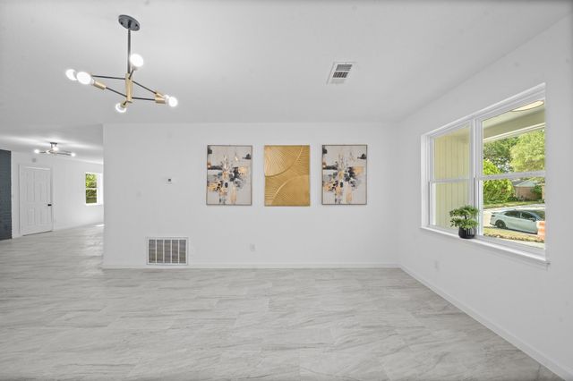 15415 W Hampton Circle, Houston, TX 77071