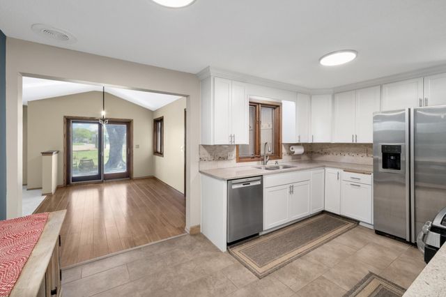 1834 Holton Street, Falcon Heights, MN 55113