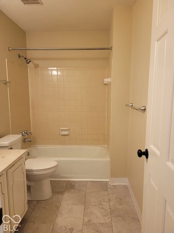6515 Park Central Way C, Indianapolis, IN 46060