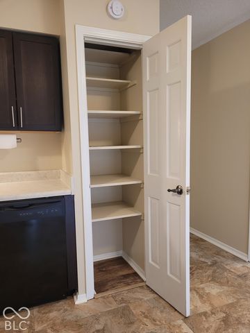 6515 Park Central Way C, Indianapolis, IN 46060