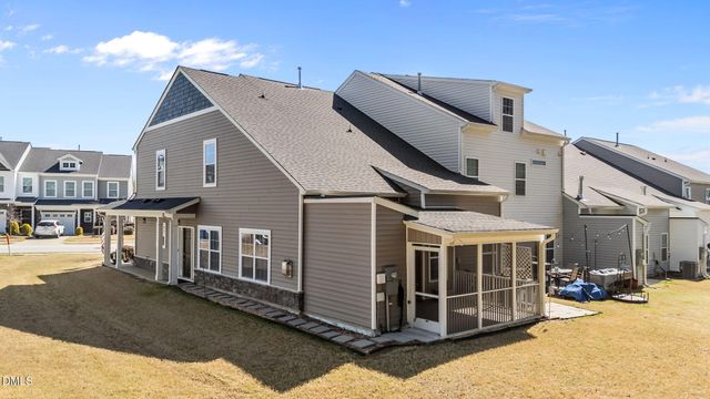 525 Barneswyck Drive, Fuquay Varina, NC 27526