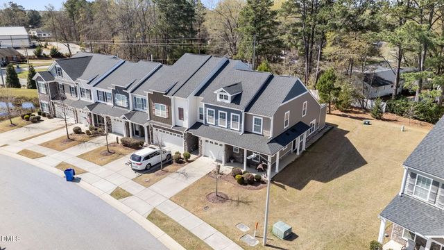 525 Barneswyck Drive, Fuquay Varina, NC 27526