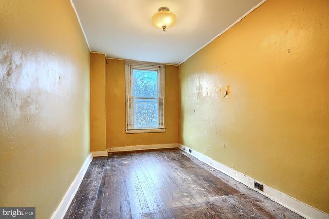 2008 ROCKROSE AVE, Baltimore, MD 21211