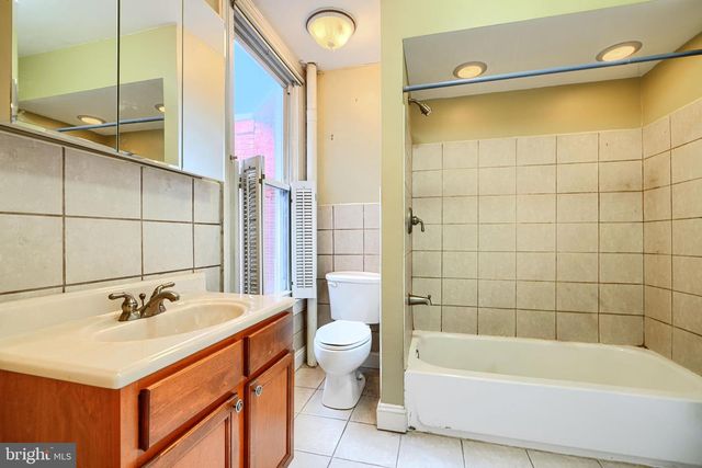 2008 ROCKROSE AVE, Baltimore, MD 21211