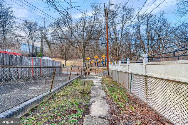 2008 ROCKROSE AVE, Baltimore, MD 21211