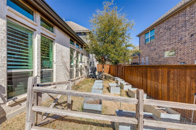 15193 Basket Oak Road, Frisco, TX 75035