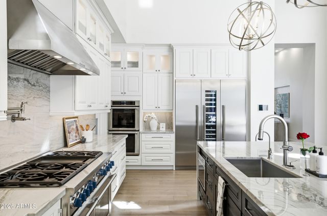 6129 E TURQUOISE Avenue, Paradise Valley, AZ 85253