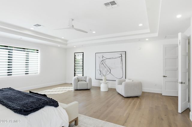 6129 E TURQUOISE Avenue, Paradise Valley, AZ 85253