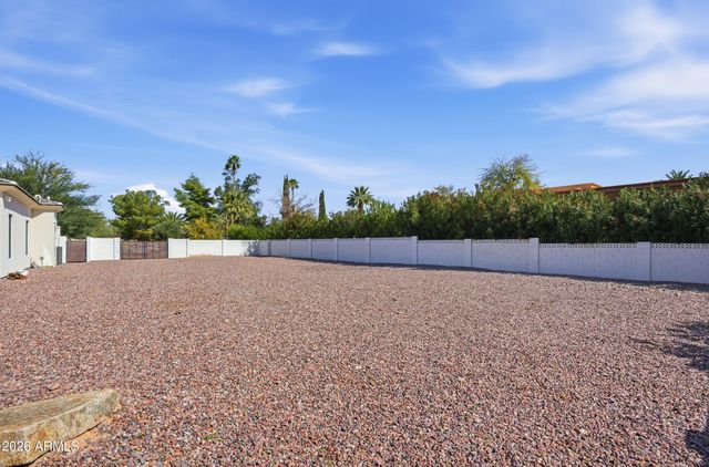 6129 E TURQUOISE Avenue, Paradise Valley, AZ 85253