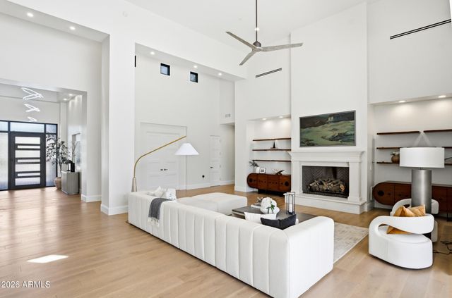 6129 E TURQUOISE Avenue, Paradise Valley, AZ 85253