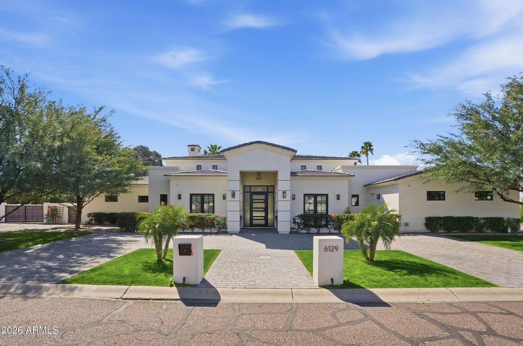 6129 E TURQUOISE Avenue, Paradise Valley, AZ 85253