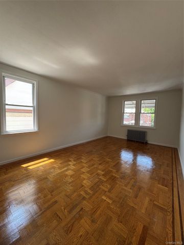 3922 Amundson Avenue, Bronx, NY 10466