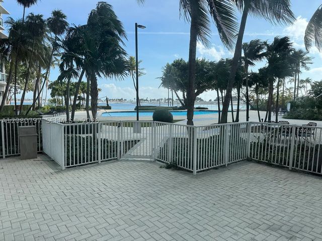 2451 Brickell Ave 11F, Miami, FL 33129