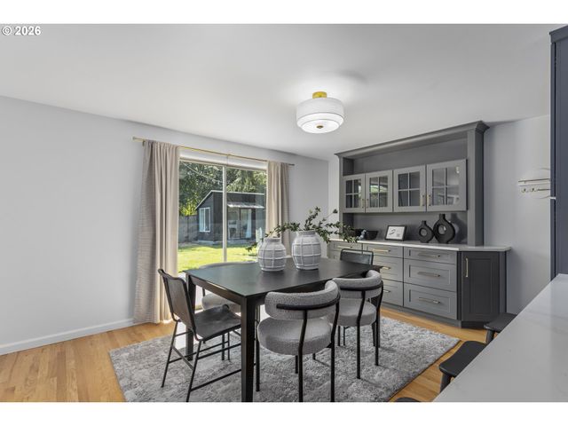 1485 HALLINAN St, Lake Oswego, OR 97034