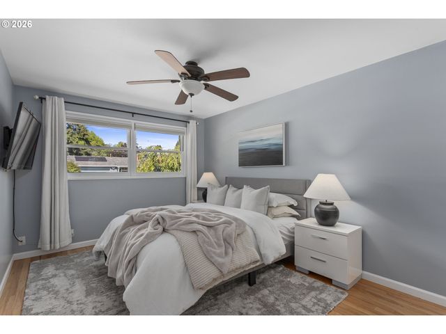 1485 HALLINAN St, Lake Oswego, OR 97034